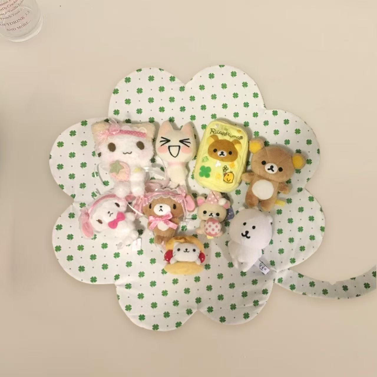 Japanese Antique Polka Dot Fou - Desk Setup Background 评论和价格